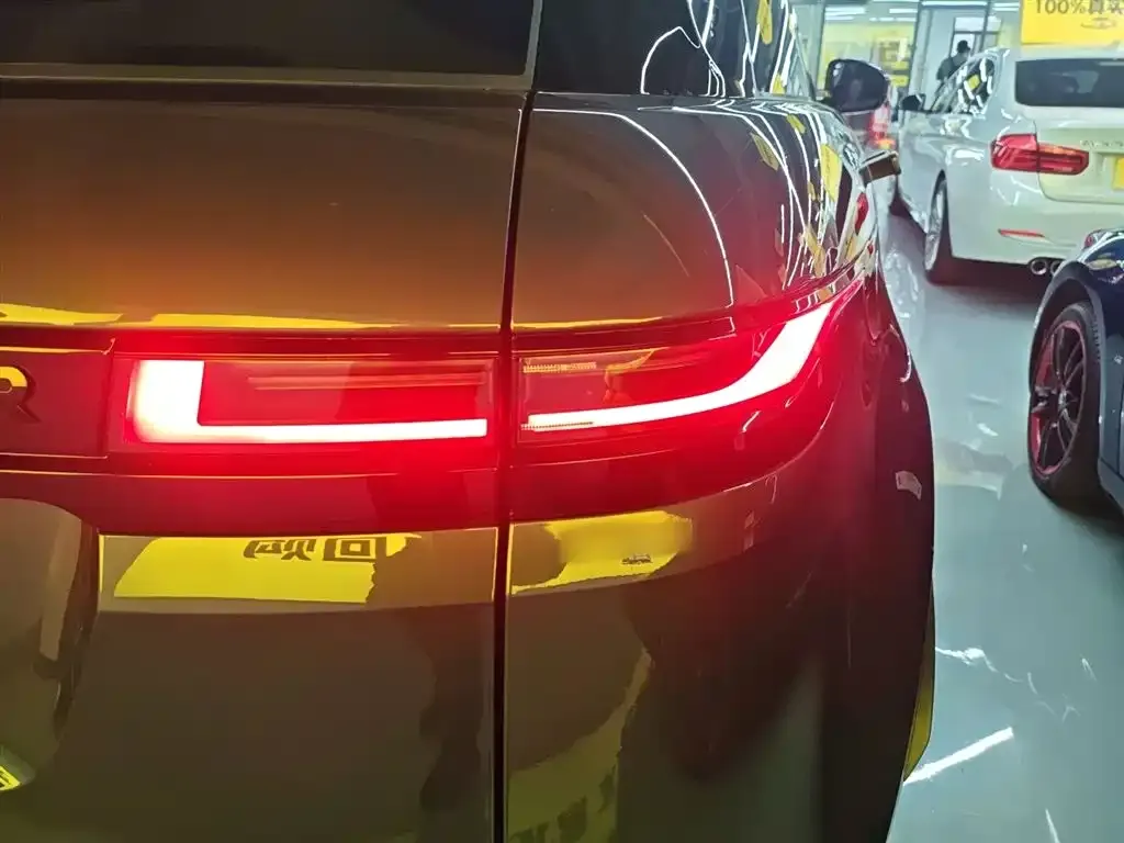 Land Rover Evoque — фото 8