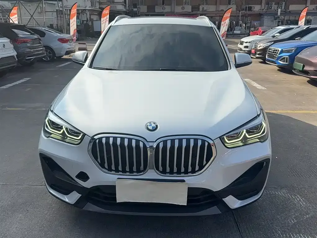 BMW X1 — фото 5