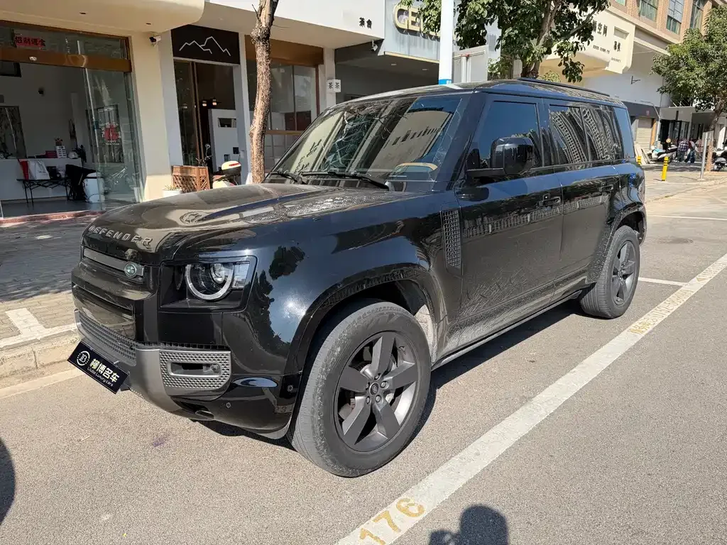 Land Rover Defender — фото 1