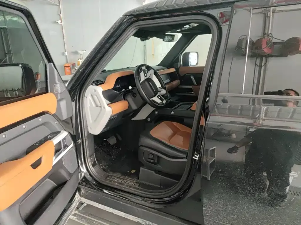 Land Rover Defender — фото 4