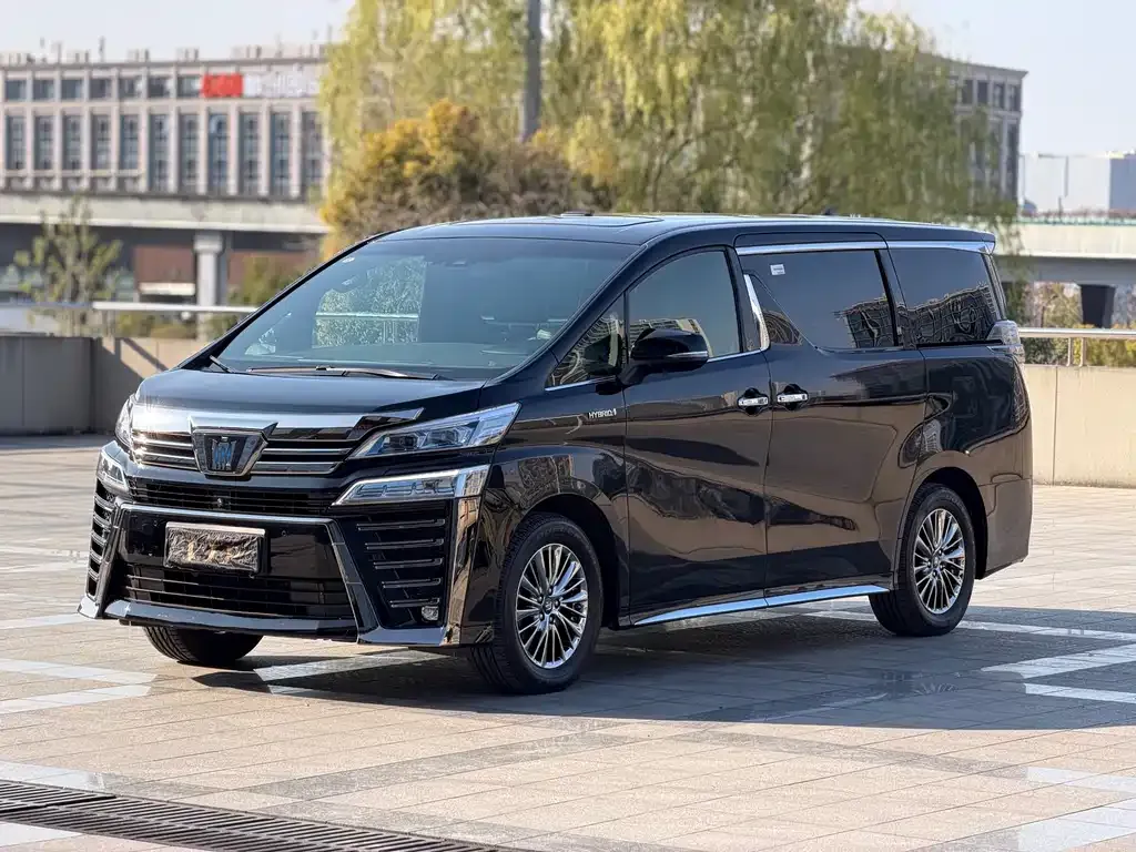 Toyota Vellfire — фото 7