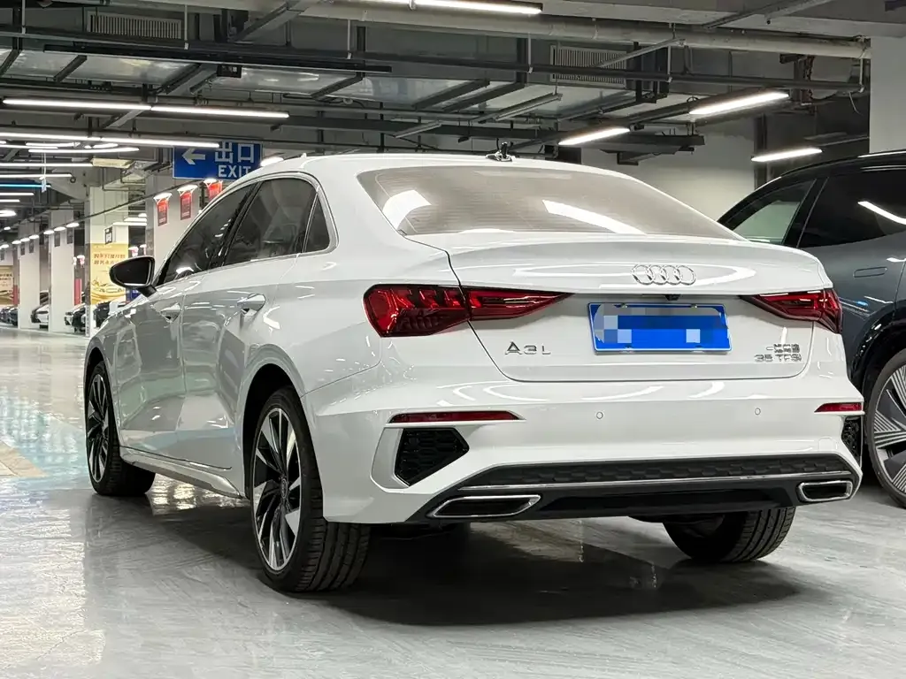 Audi A3 2023 из CN, фото 10
