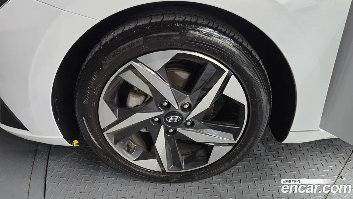 Hyundai AVANTE — фото 8