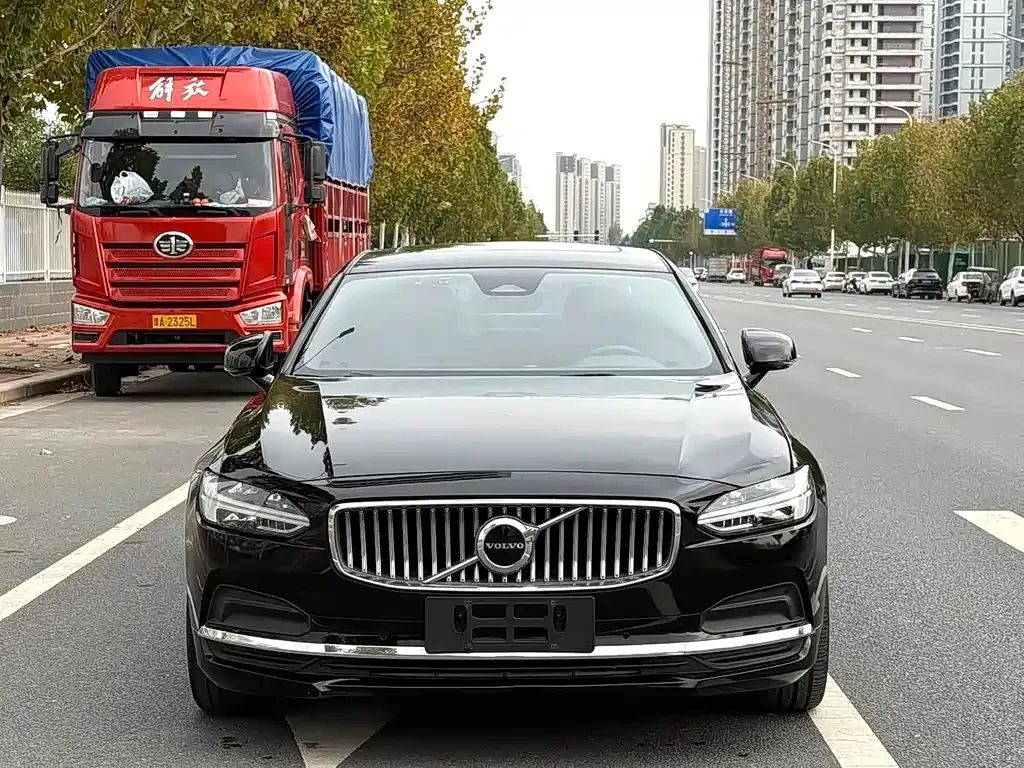 Volvo S90 2022 из CN, фото 8