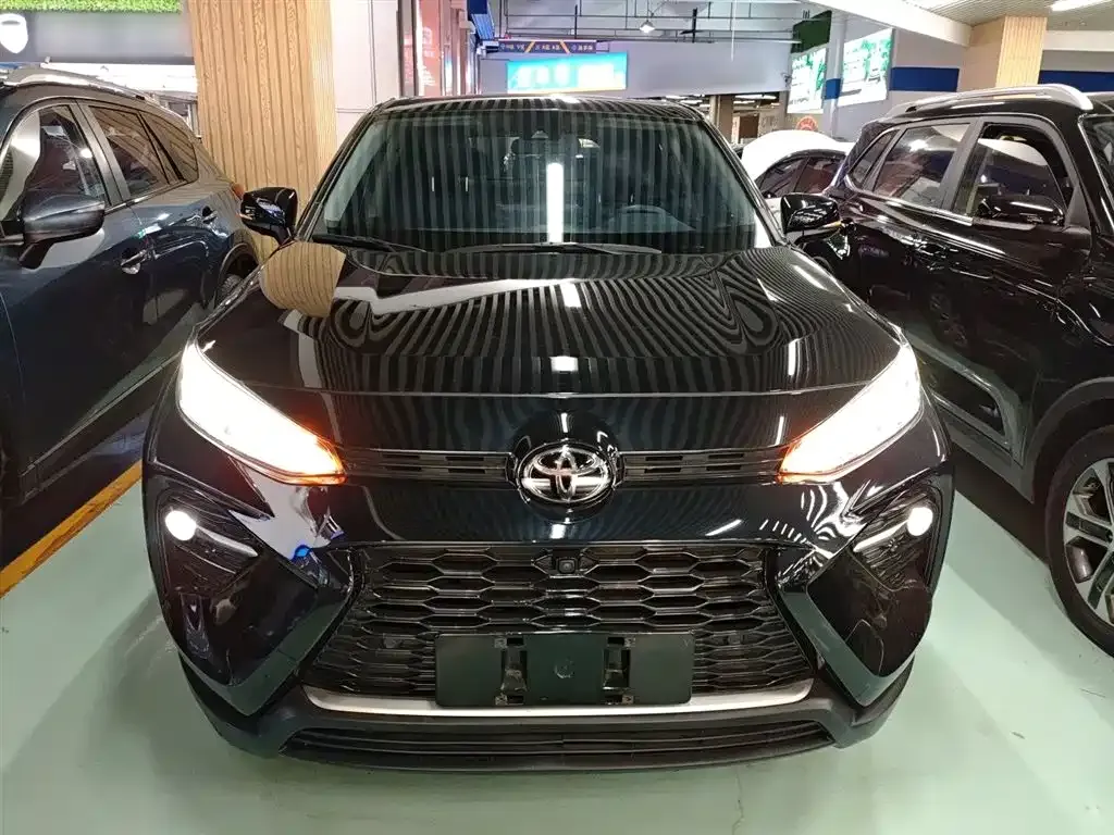 Toyota Wildlander 2023 из CN, фото 3