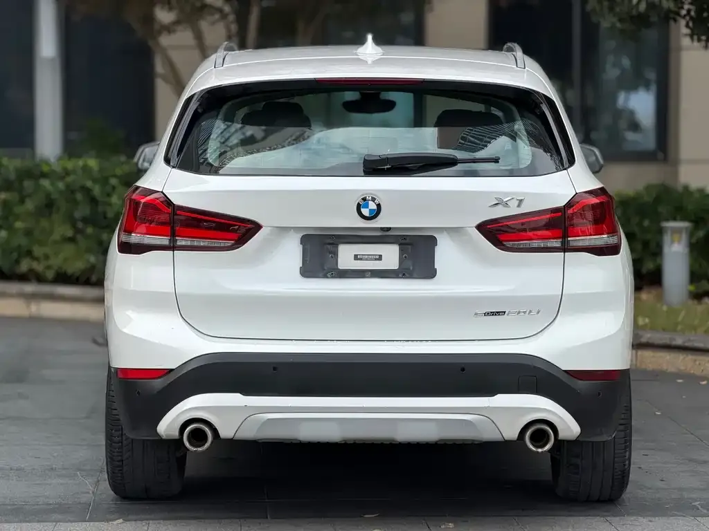 BMW X1 — фото 10