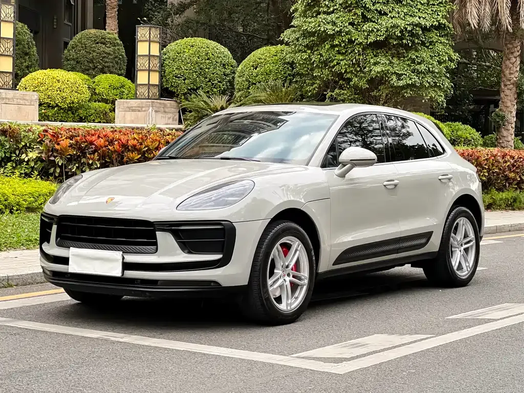 Porsche Macan — фото 1