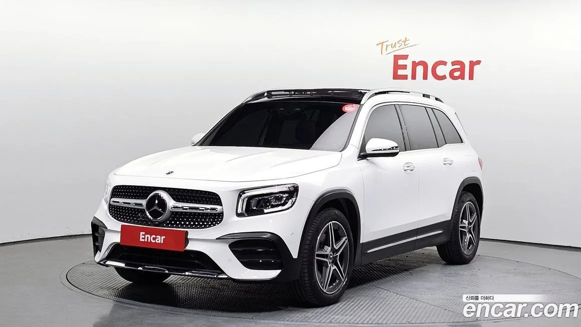 Mercedes-Benz GLB-Class — фото 1