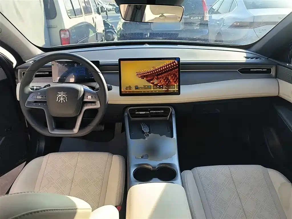 BYD Qin PLUS — фото 10
