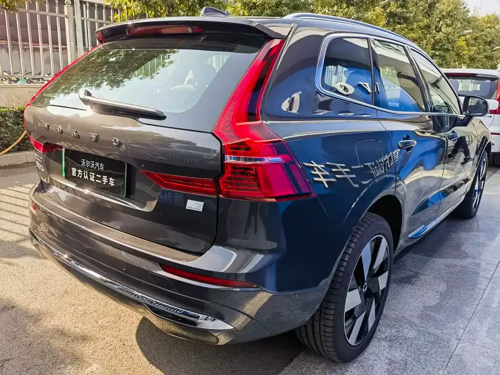 Volvo XC60 PHEV 2024 из CN, фото 7