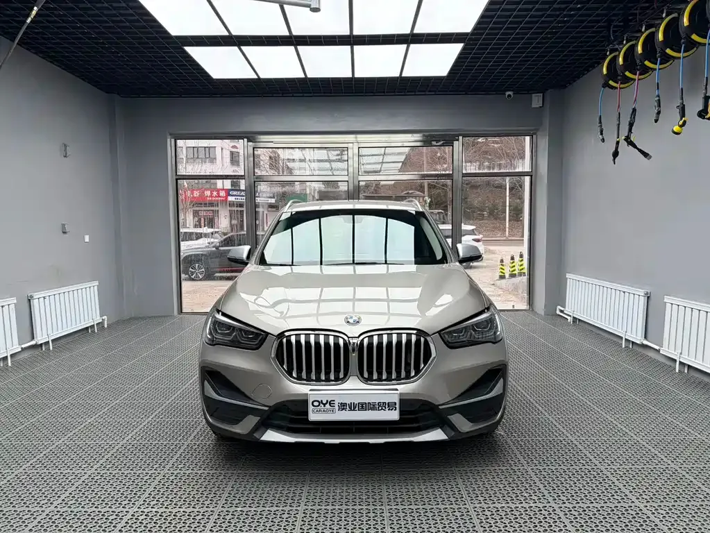 BMW X1 — фото 3