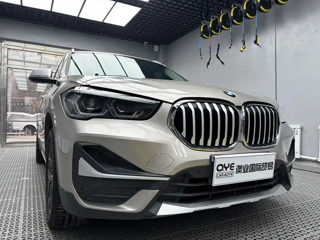 BMW X1 — фото 4