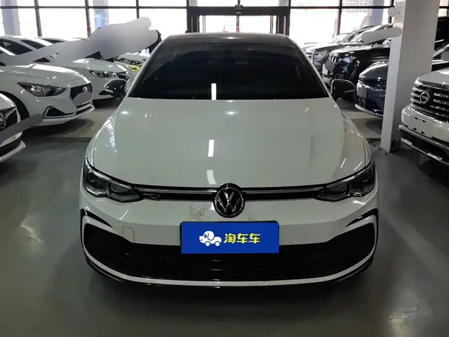 Volkswagen Golf 2024 из CN, фото 3