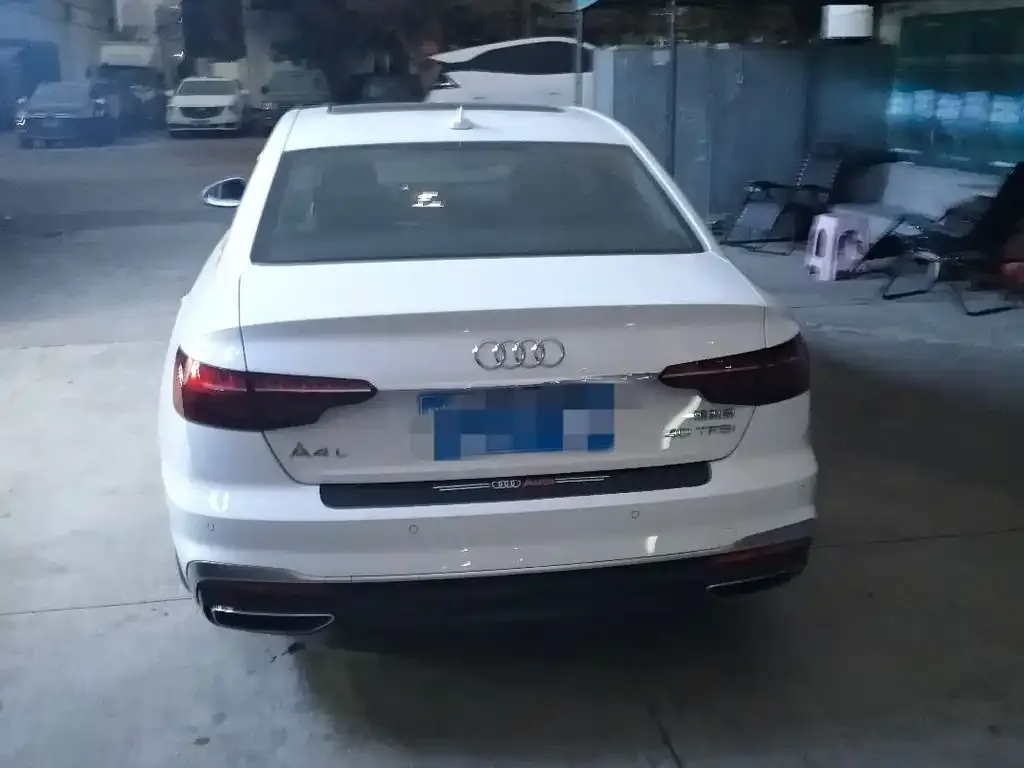 Audi A4L 2024 из CN, фото 5