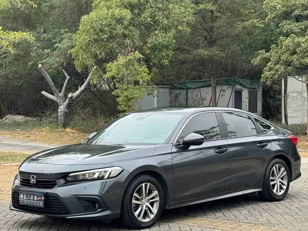 Honda Civic — фото 1