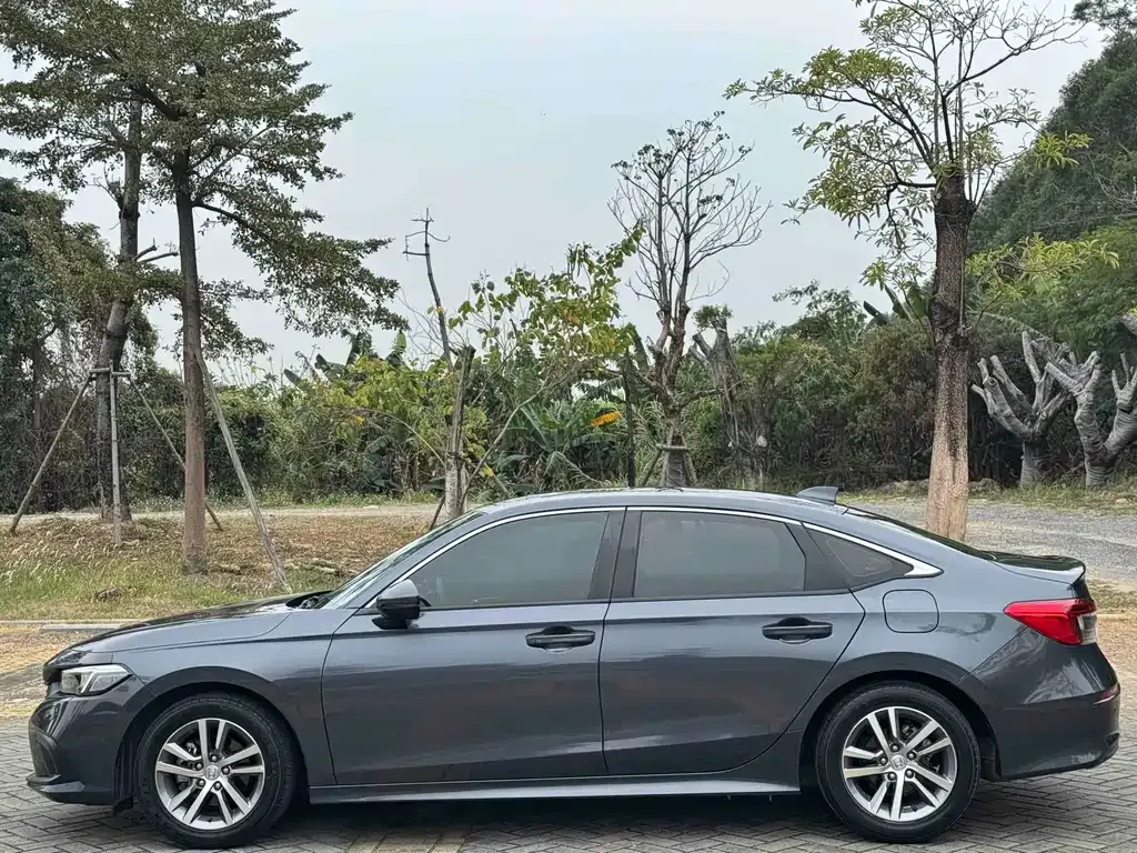 Honda Civic — фото 8
