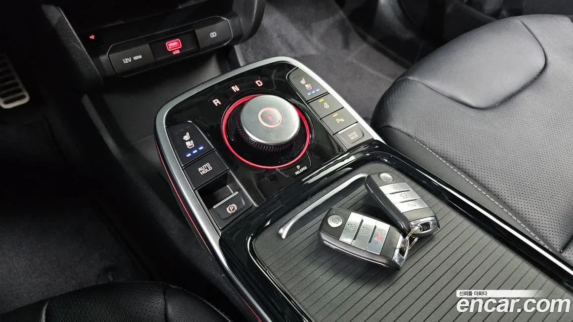 Kia Niro — фото 10