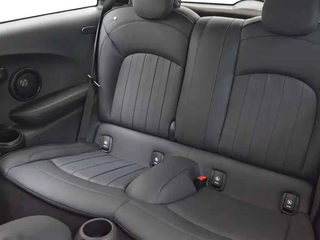 MINI Cooper (3-door) 2023 из CN, фото 4