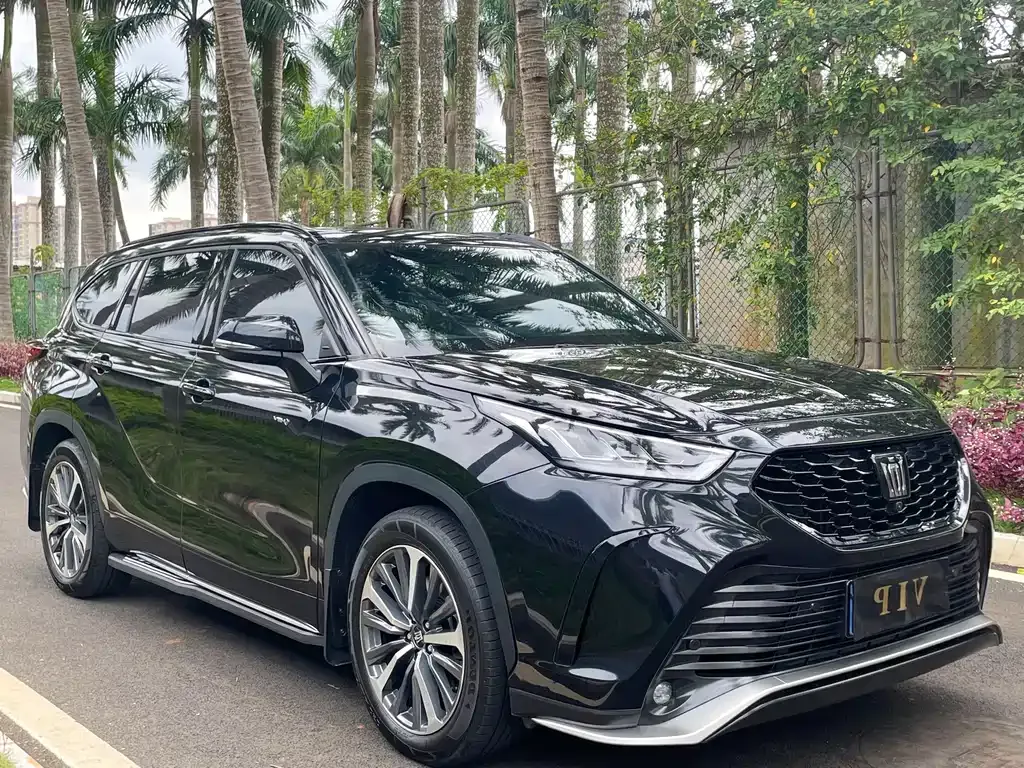 Toyota Crown Kluger 2025 из CN, фото 6