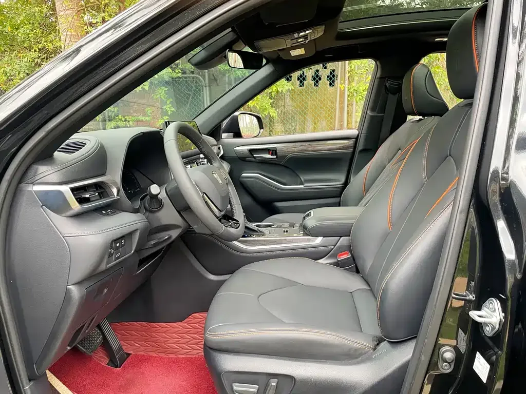 Toyota Crown Kluger 2025 из CN, фото 8