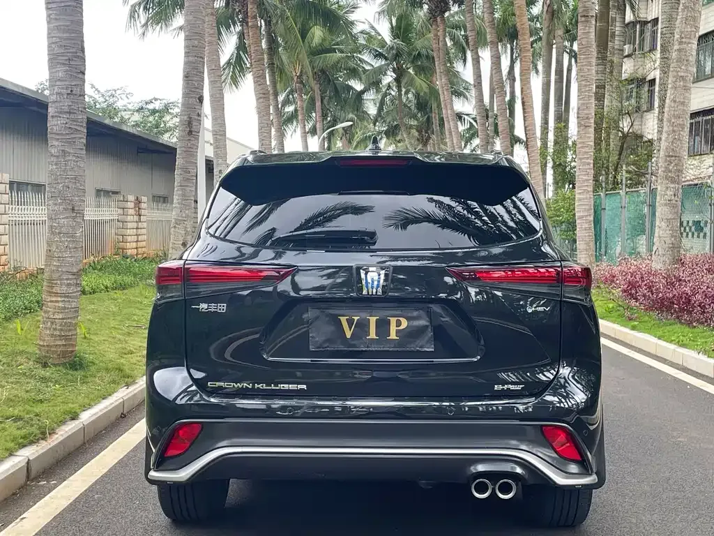 Toyota Crown Kluger 2025 из CN, фото 10