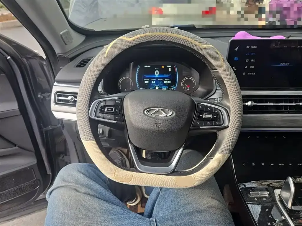 Chery Tiggo 8 — фото 10