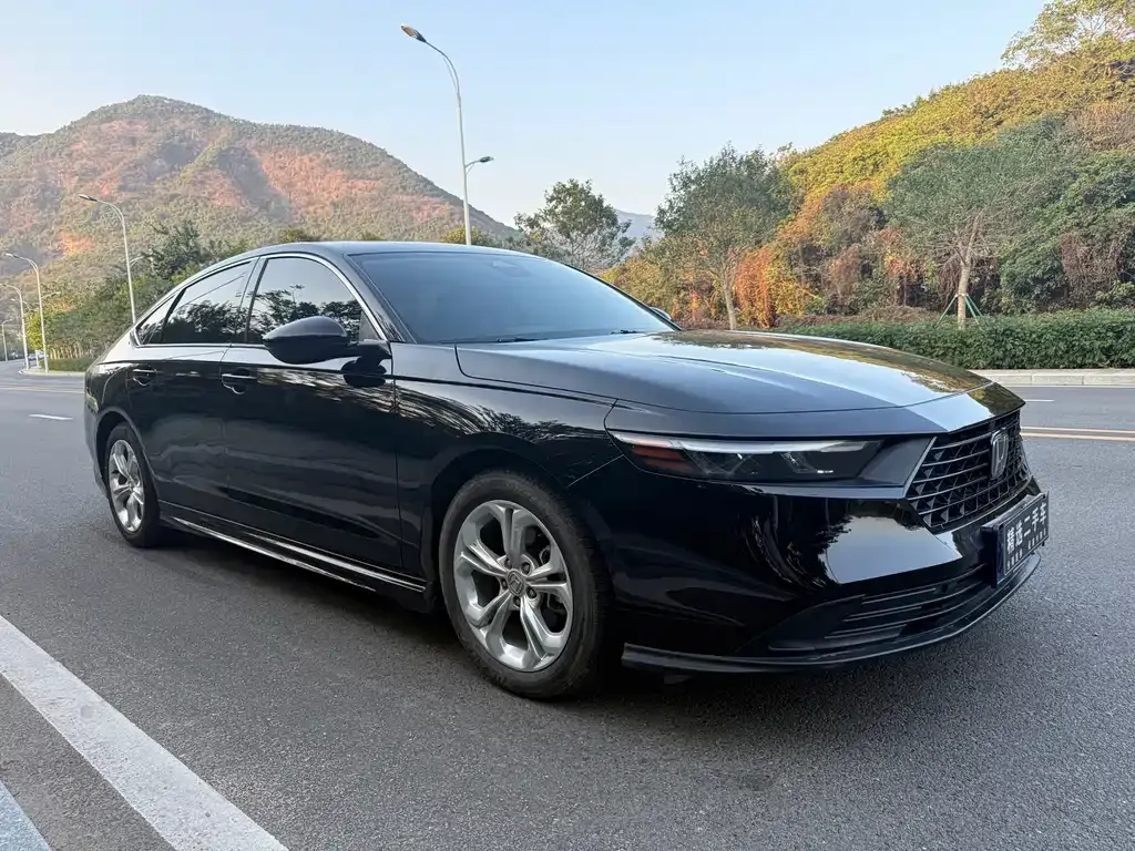 Honda Accord — фото 6