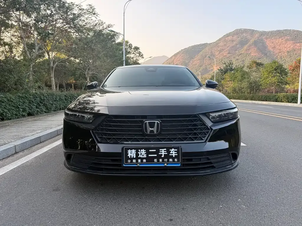 Honda Accord — фото 10