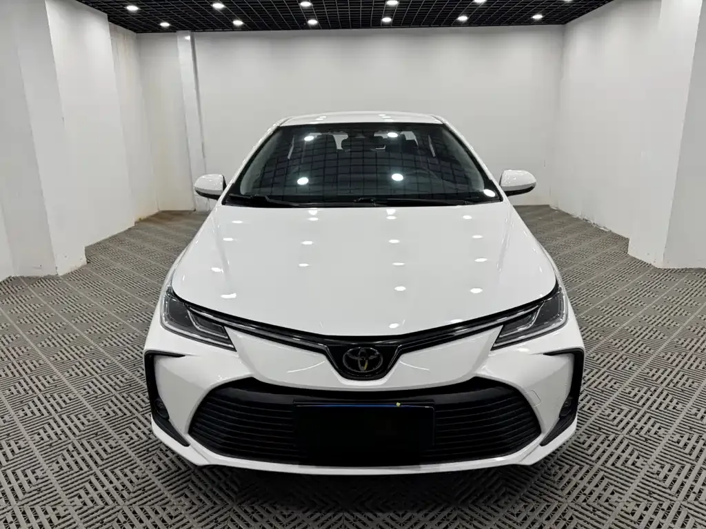 Toyota Corolla 2023 из CN, фото 6