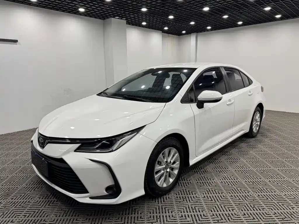 Toyota Corolla 2023 из CN, фото 4