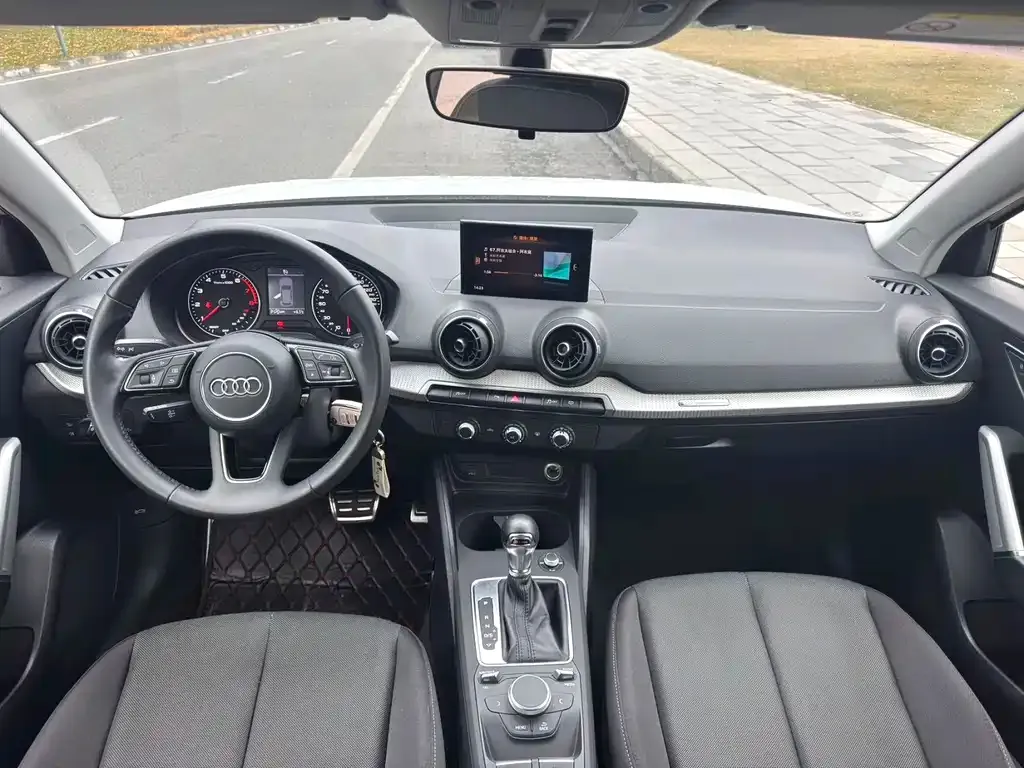 Audi Q2L 2021 из CN, фото 5
