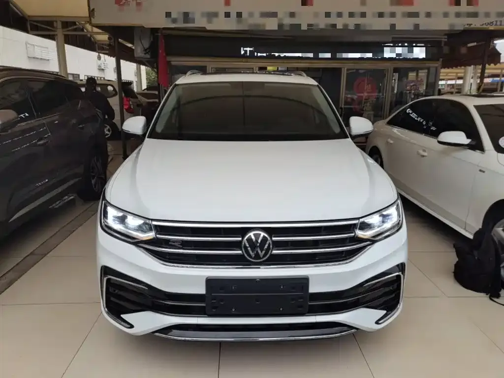 Volkswagen Tiguan L 2023 из CN, фото 5