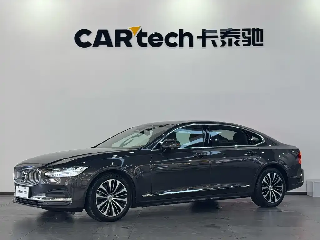 Volvo S90 — фото 1