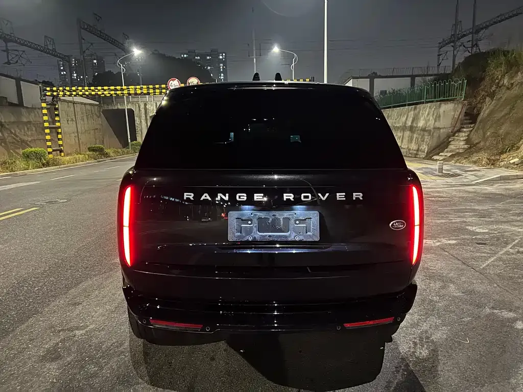 Land Rover Range Rover 2024 из CN, фото 3