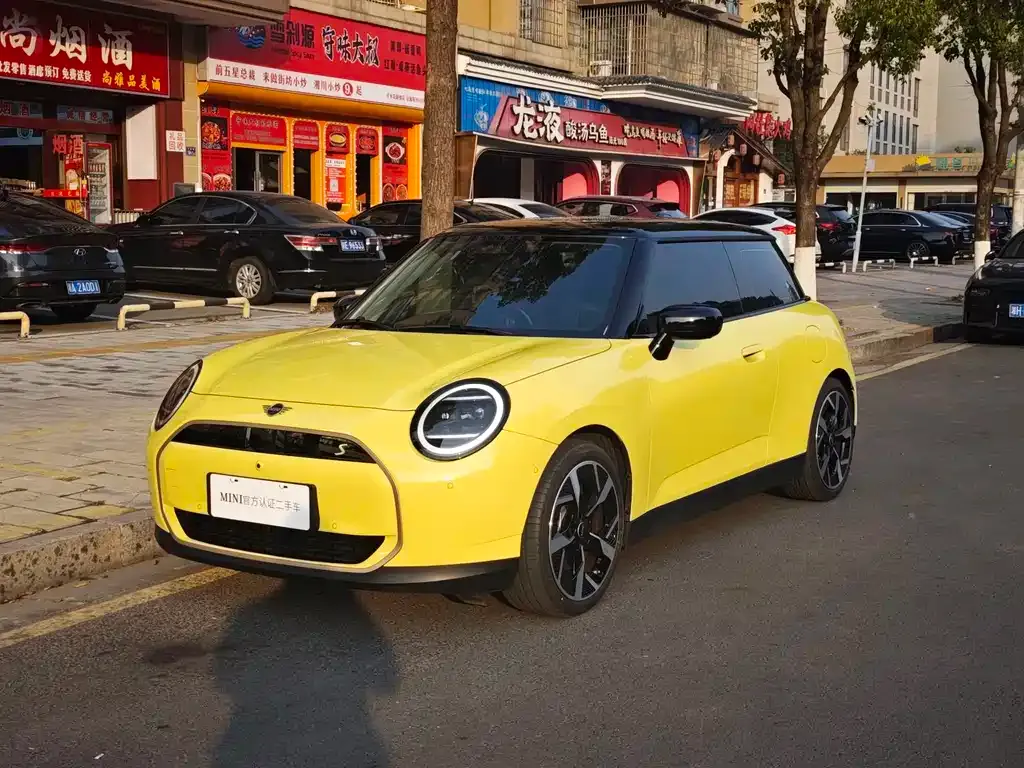 MINI Cooper EV 2024 из CN, фото 1