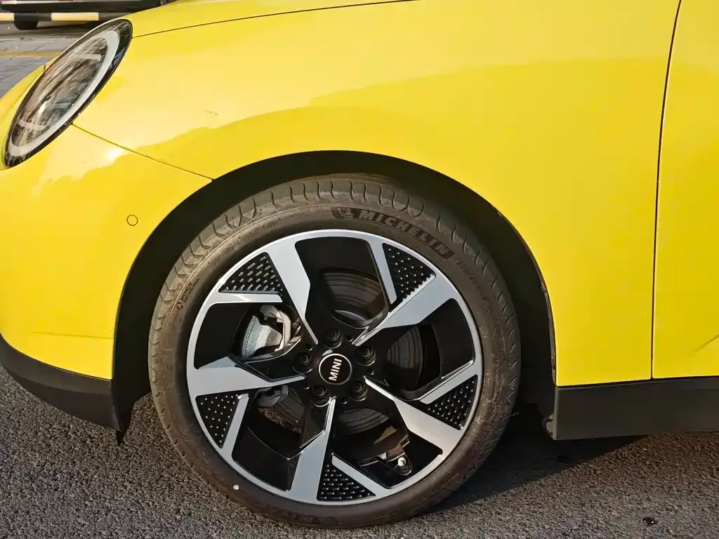 MINI Cooper EV 2024 из CN, фото 3