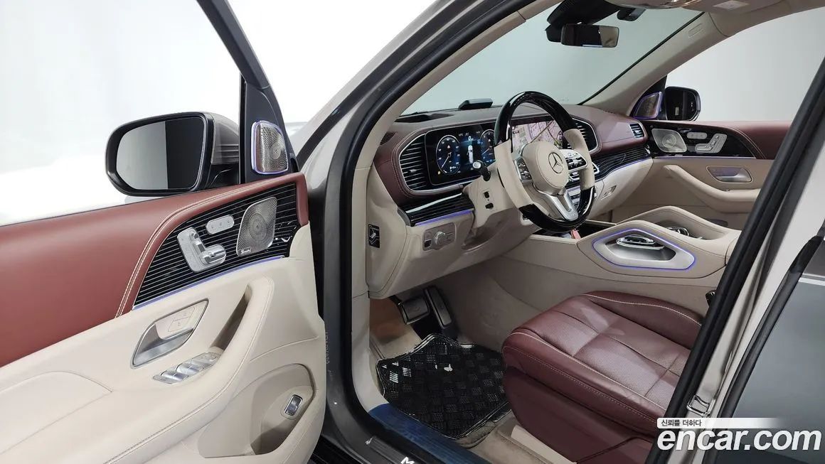 Mercedes-Benz GLS-Class — фото 10