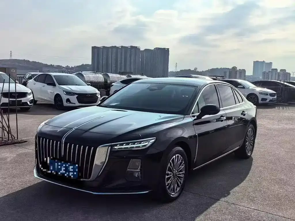 Hongqi H5 — фото 1