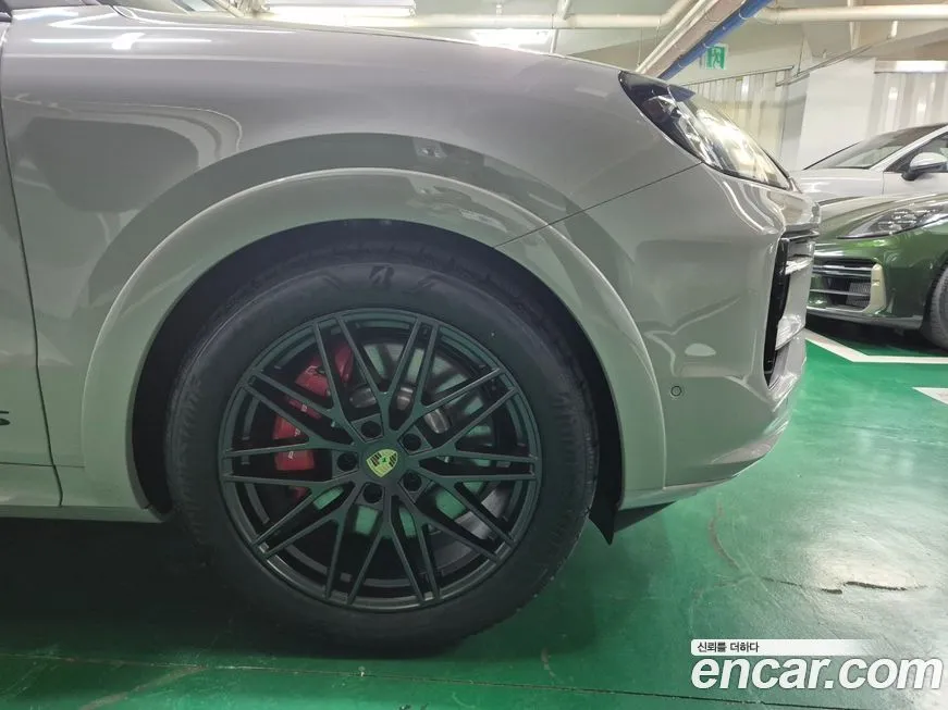 Porsche Cayenne 2025 из KR, фото 8