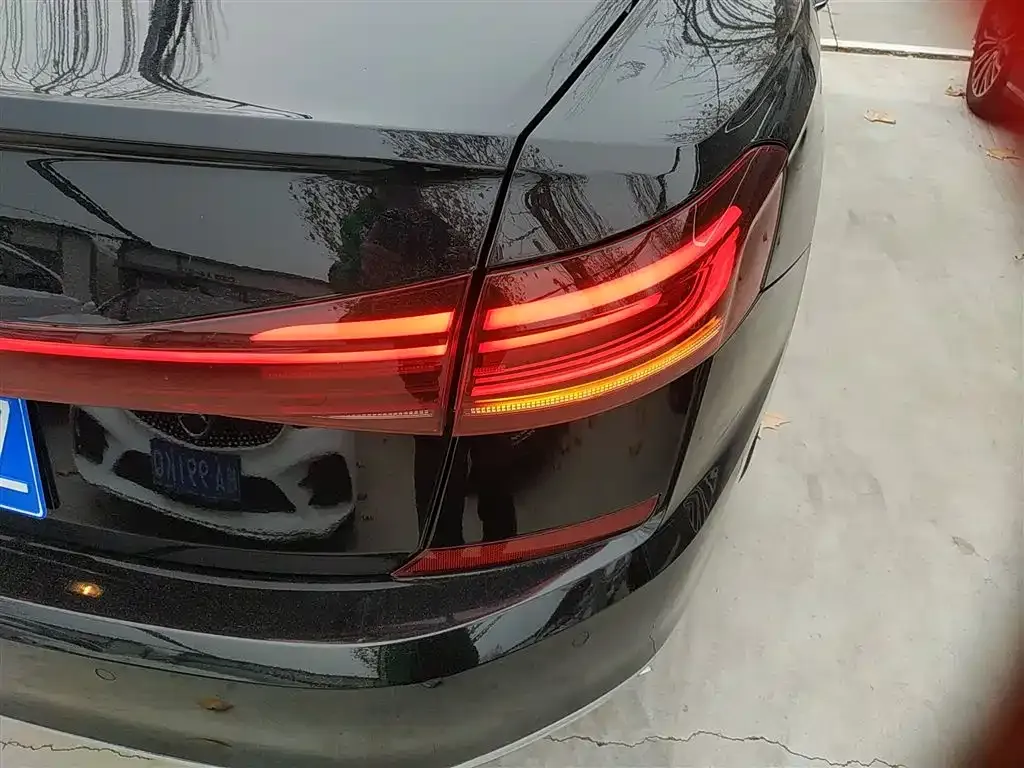 Volkswagen Passat 2023 из CN, фото 8