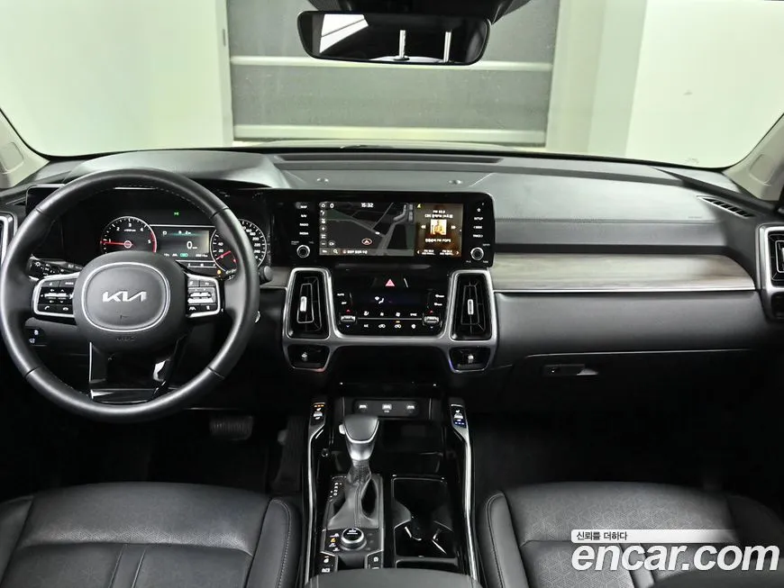 Kia Sorento — фото 6