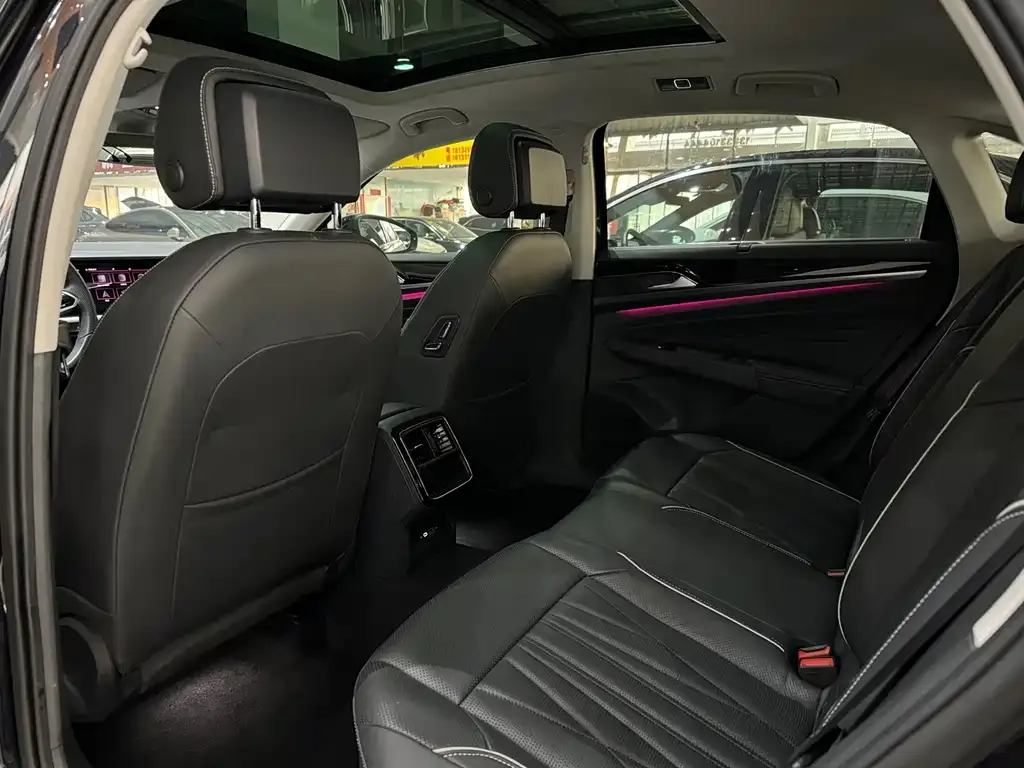 Volkswagen Passat — фото 3