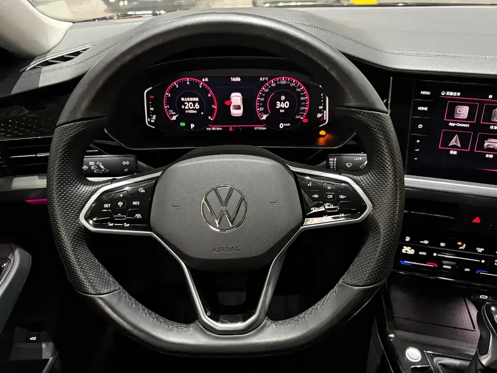Volkswagen Passat — фото 4