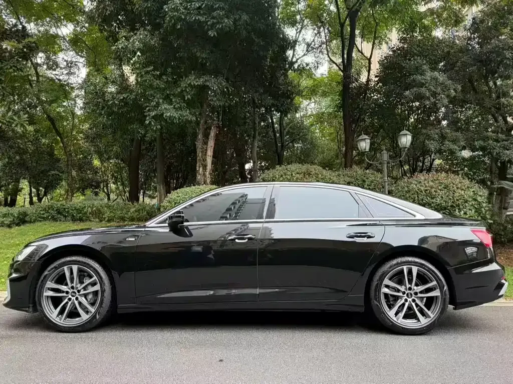 Audi A6L 2024 из CN, фото 7