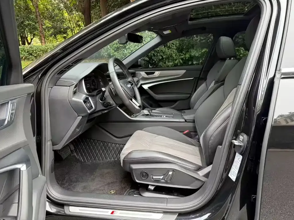 Audi A6L 2024 из CN, фото 4