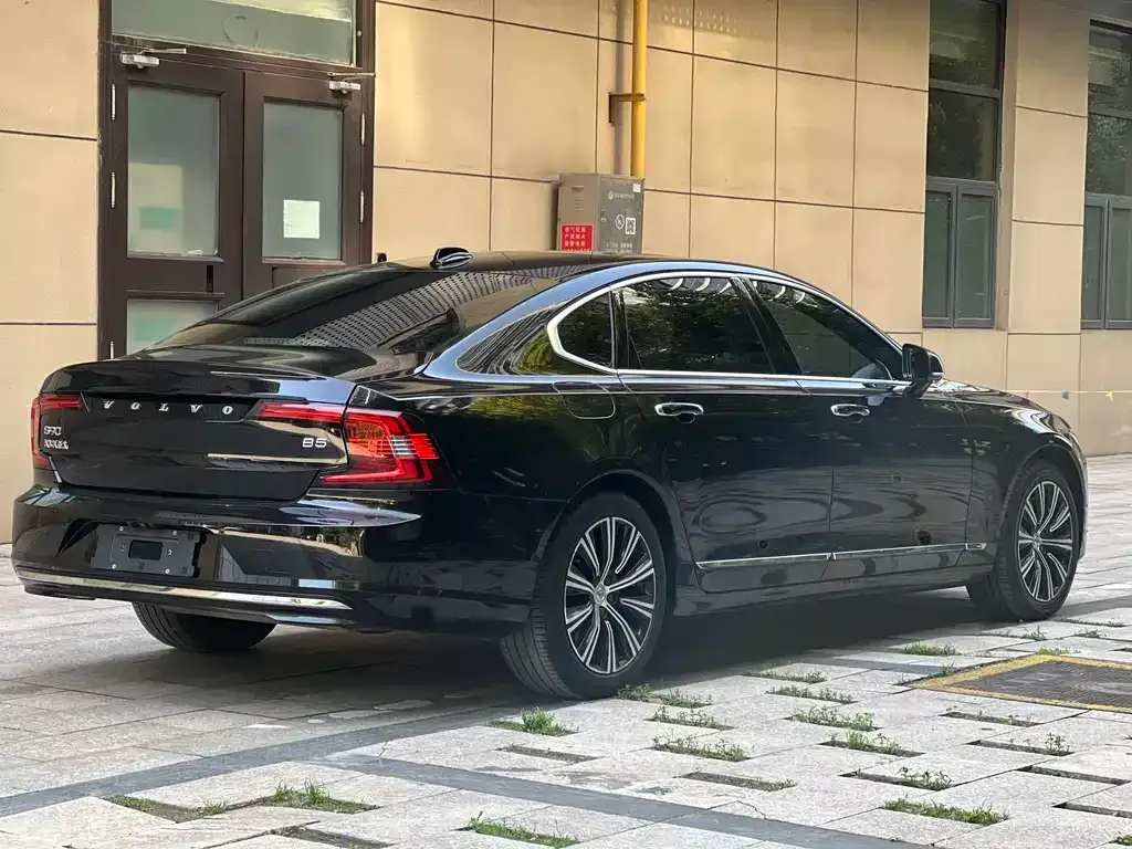 Volvo S90 — фото 4