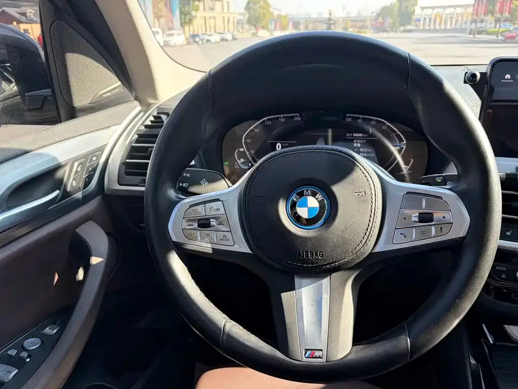 BMW iX3 2023 из CN, фото 7