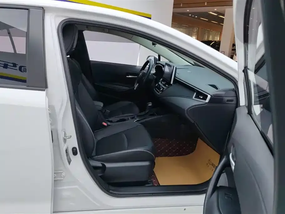 Toyota Corolla 2021 из CN, фото 3