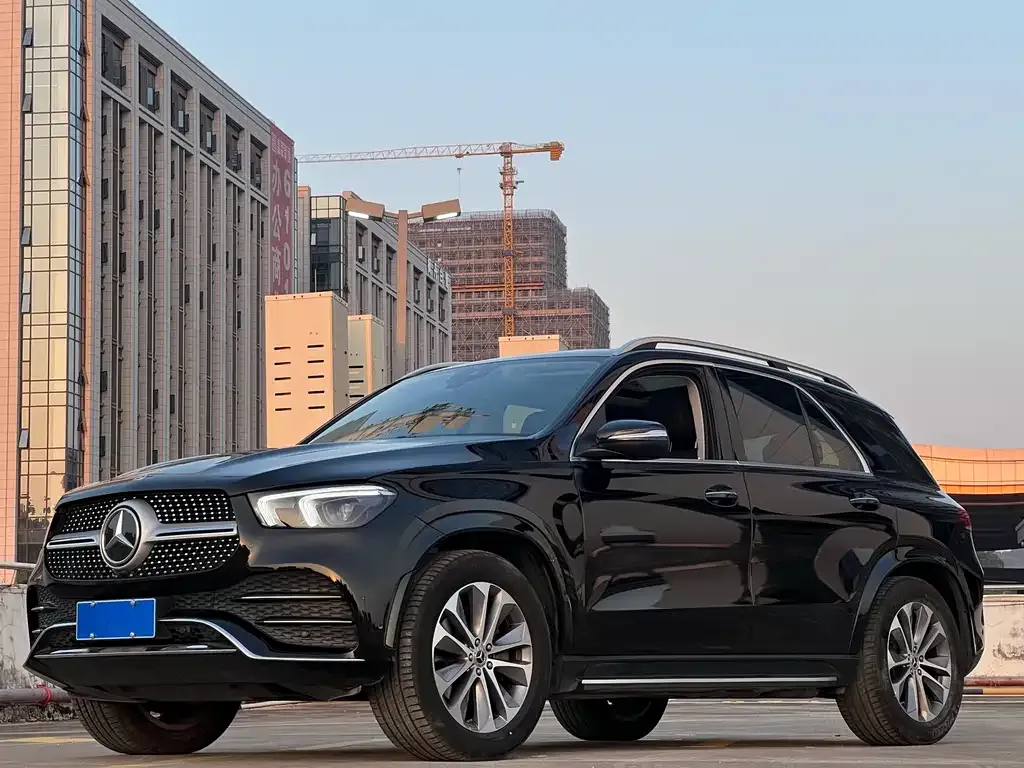 Mercedes-Benz GLE — фото 1
