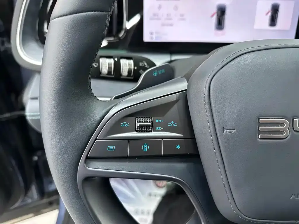 BYD Hiace 07 DM-i — фото 10